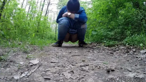 Sexydirtygirl – All natural ingrid is peeing and wiping