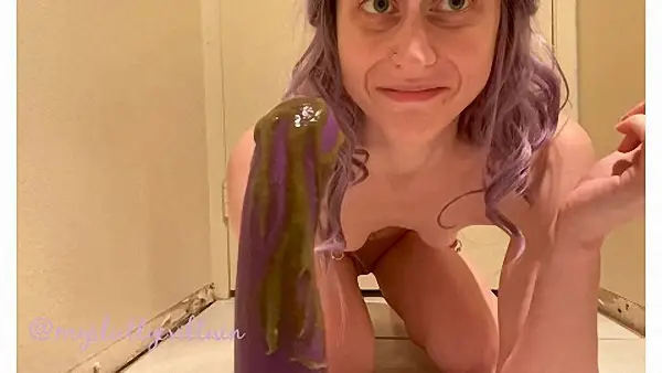 Mysluttyeviltwin – First Time Dirty Ass-to-Mouth Masturbation