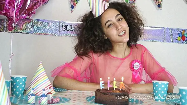 EllaDearest – Hand Finishing My Birthday Cake