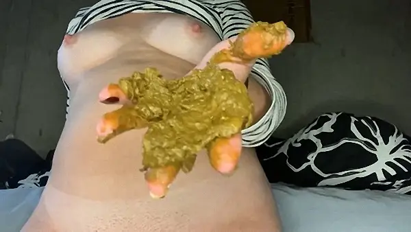 Foxness – Poop Play COMBINED with Panty Poop Play