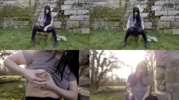 Super Sex Girl UK – Outdoor Pee and lactate