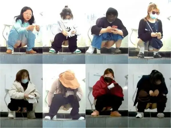Tourists in The Toilet 4-6 Hidden Toilet