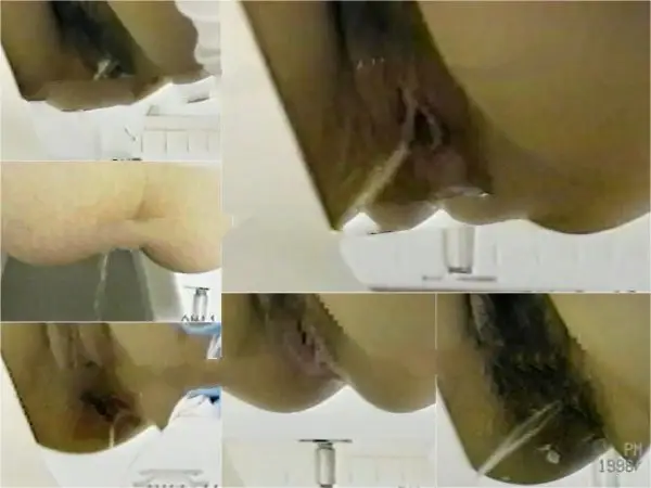 神〇の高級デパート和式トイレ熟女のう〇こ ！おし〇こ！生理！ Spy Camera