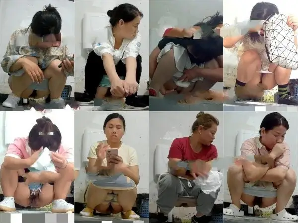 Tourists in The Toilet 14