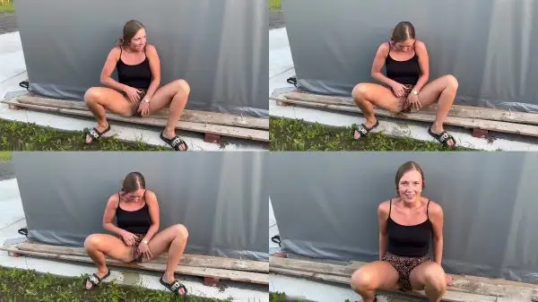 BunnyDiamond – Schn heimlich gepisst