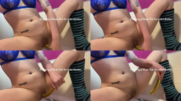 cute bean ting – desperation wee whilst fucking my pussy