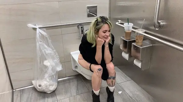 HARPERMADI – 364  Girl Girl Pee Compilation – ManyVids