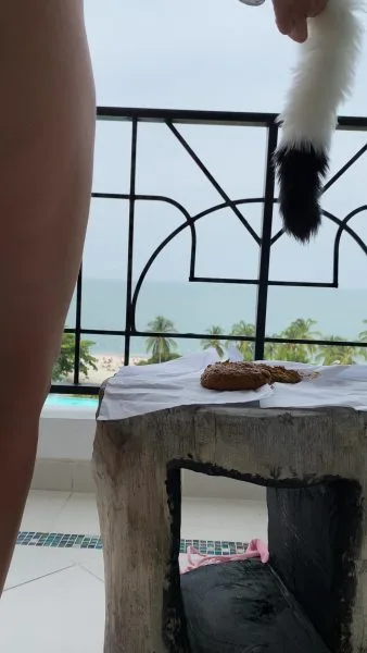 ElleClarkScatQueen – Cat tail full of shit