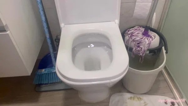 Yourfantasy6190 – Morning pee in toilet -Day 1 and 2