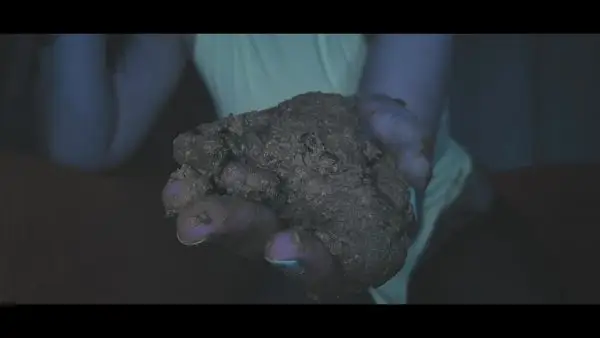 DirtyBetty – Blue spirit make my room stinky