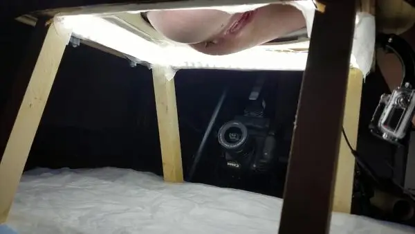 PorcelainCouple – 4 View EFRO