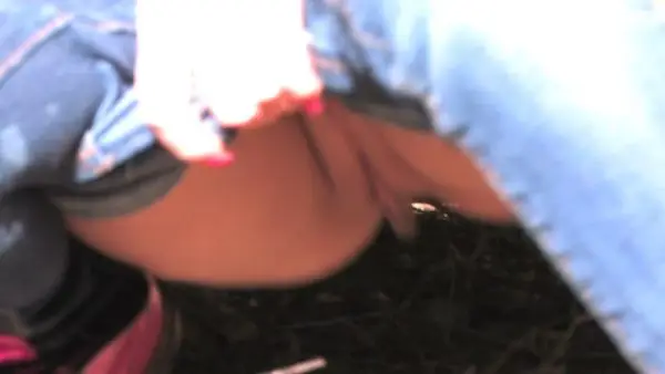 p1759 pissing in public, HD