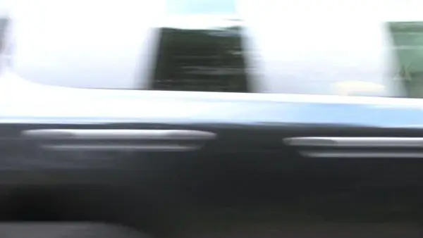 p1796 pissing in public, HD