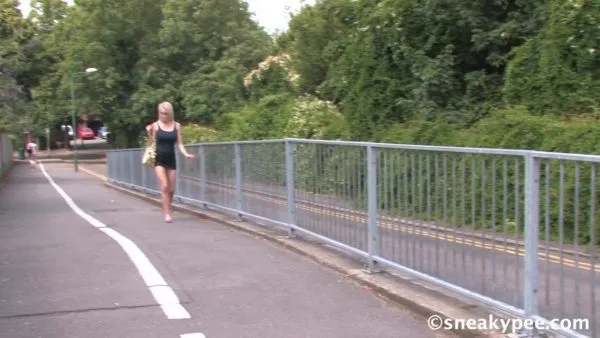 p1812 pissing in public, HD