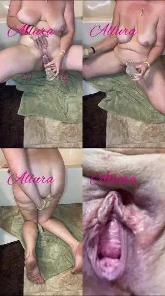 Allura – Poopy Double Penetrated Masturbation