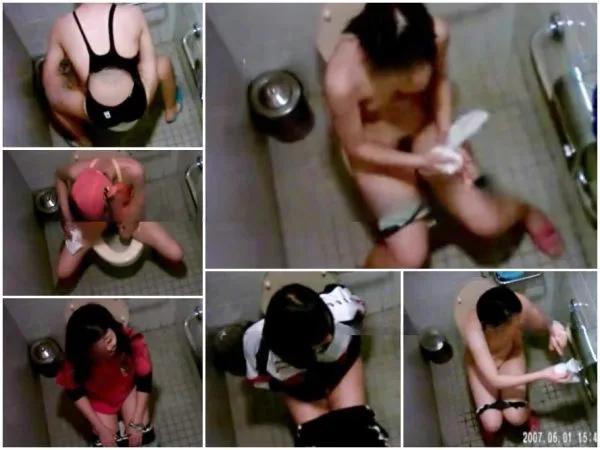 地下鉄御〇筋のトイレでう〇こ5おばさんとお姉さん Hidden Camera