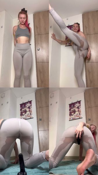 Peeing in my leggings then riding my dildo wet