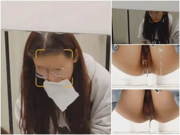 6月の最新流出動画:大学の女子トイレでの隠し撮り映像 ❤️ メガネをかけた後輩のセクシーなマンコが露わになり、そこからドロリと長い帯状の粘液が垂…