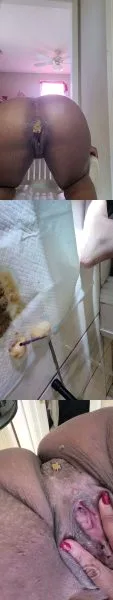 UniQueen21 – UniElla pooping and peeing